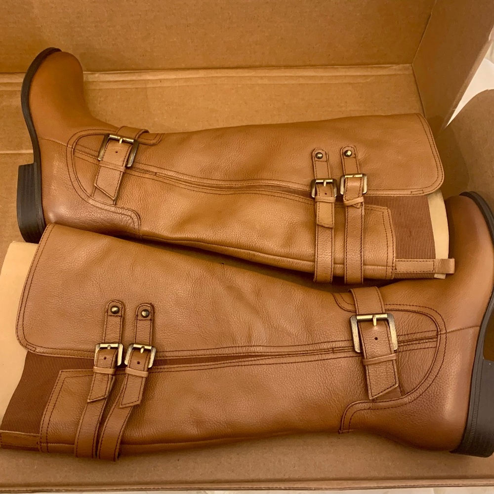 New Women’s Naturalizer leather boots size 7 M wide calf